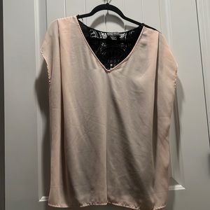 Pink and black blouse!!! Super cute!
